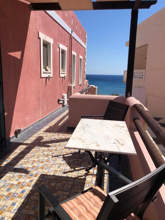 Pink House Apartment Palaiochora Bagian luar foto